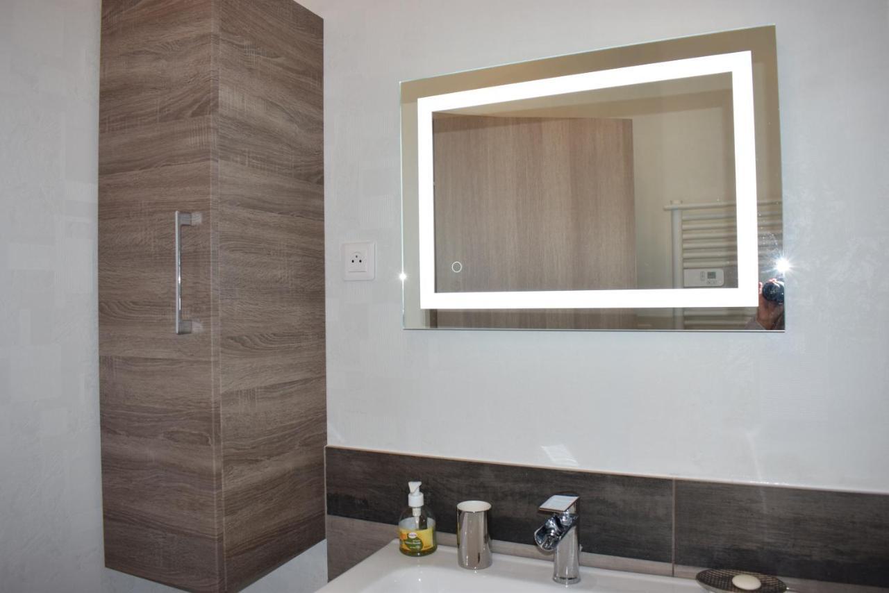 Apartment Superbe T3 Classe 3 Etoiles Chez Cathy Et Frank Situe En Plein Centre De *